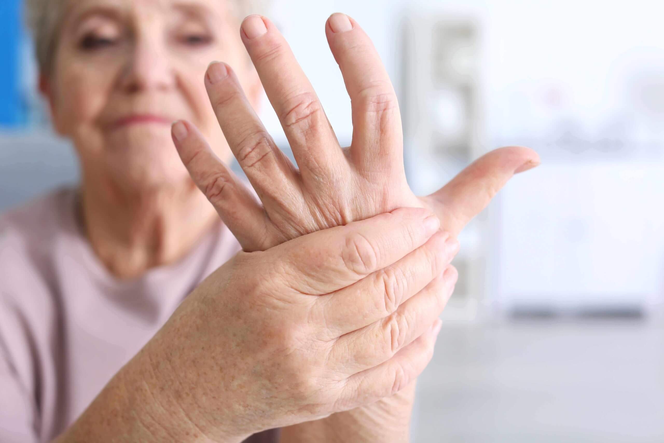 Are Your Joints Hurting? 4 Ways Physical Therapy Can Help Relieve Arthritis Pain.