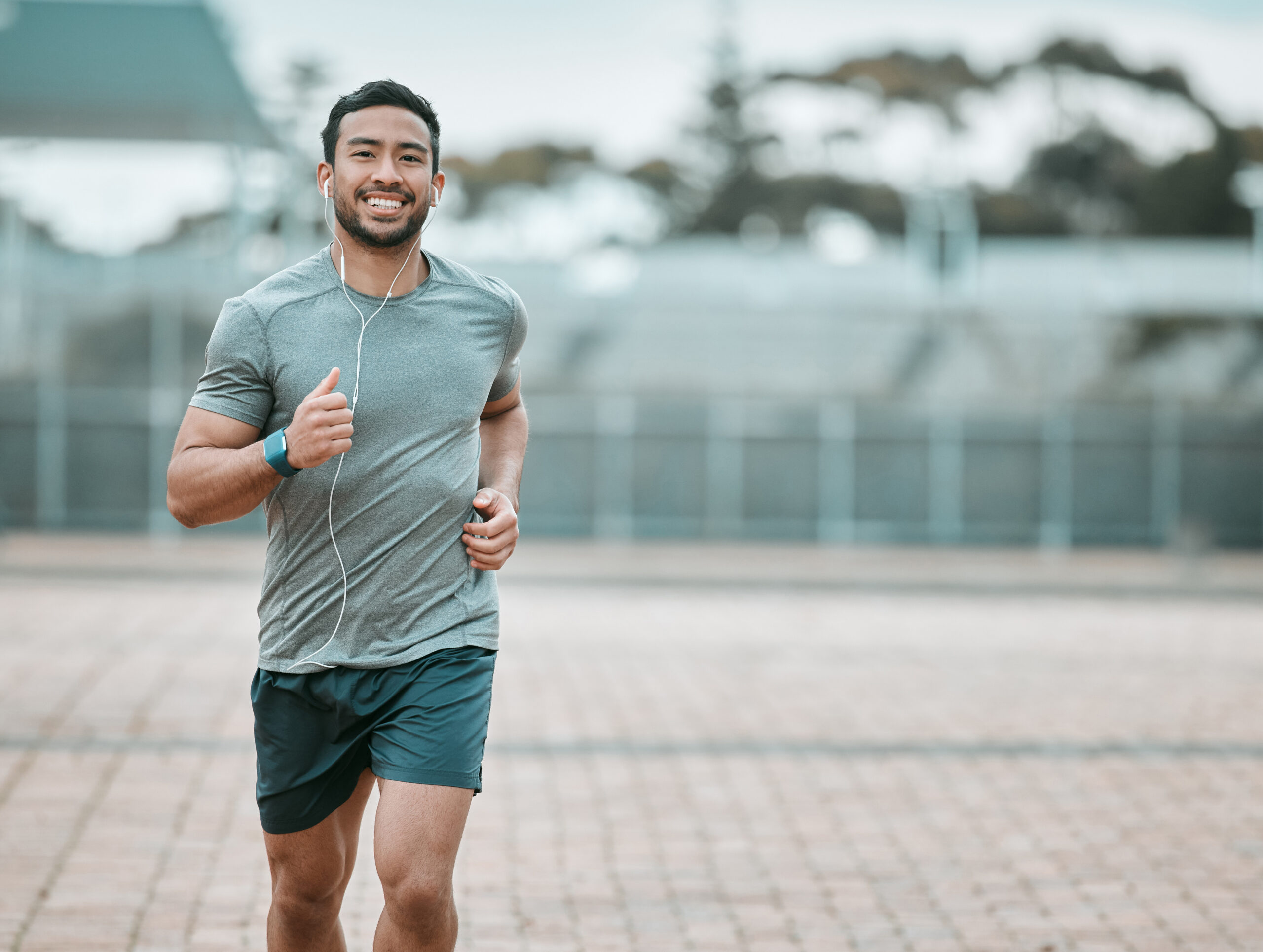 Why Does My Knee Hurt? 2 Causes of Knee Pain and How to Fix It